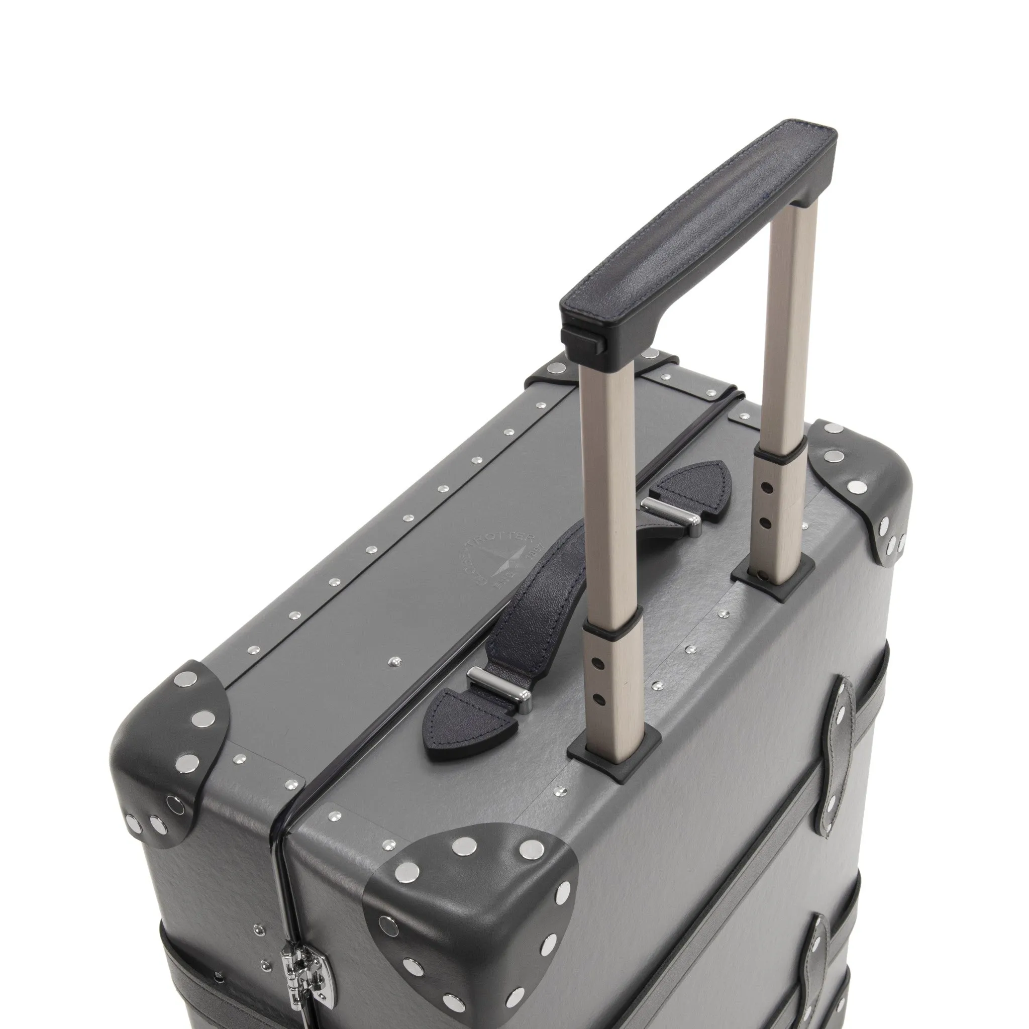 007 Collection · Carry-On - 4 Wheels | Grey/Graphite/Chrome