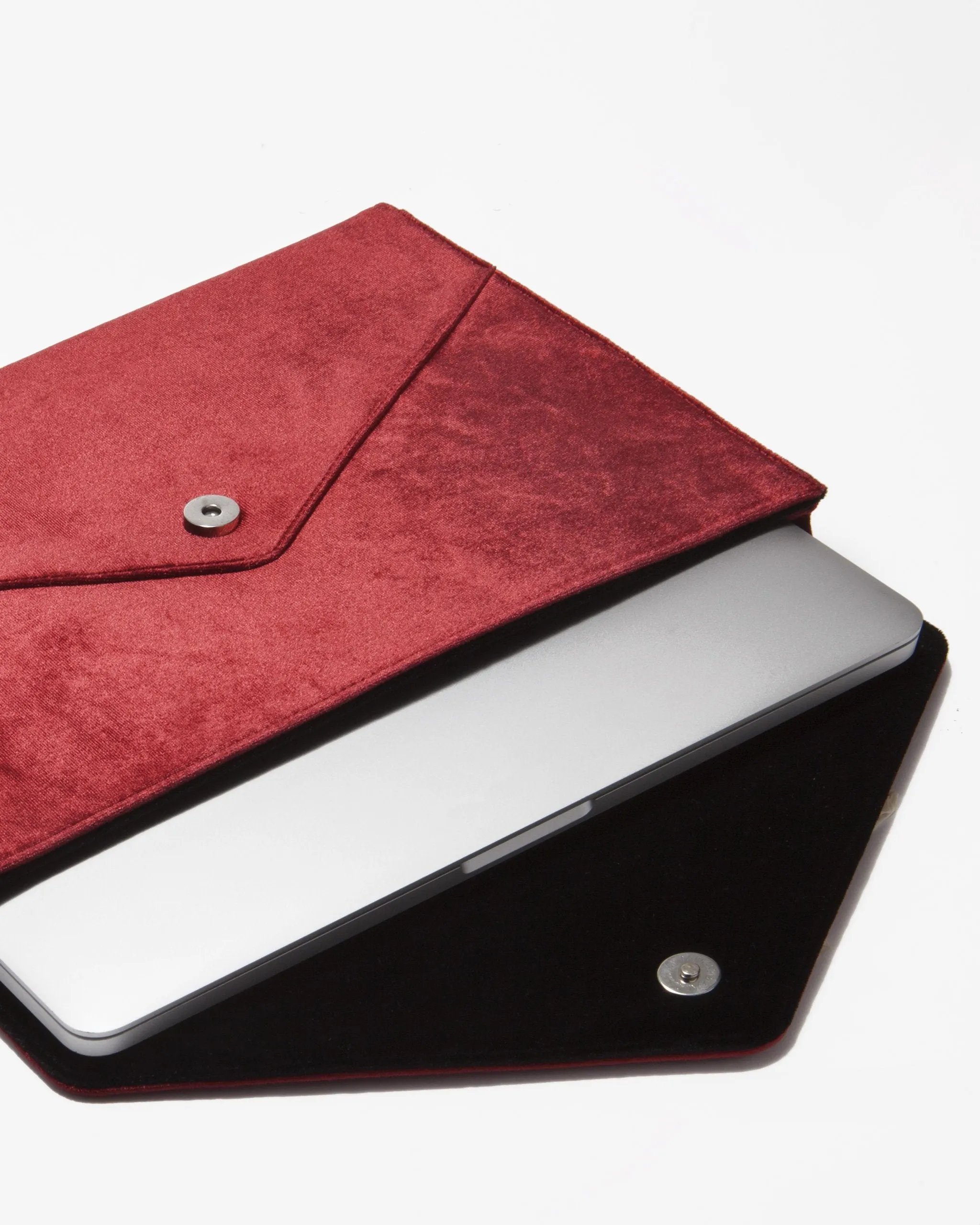 13" Velvet Laptop Clutch - Cherry