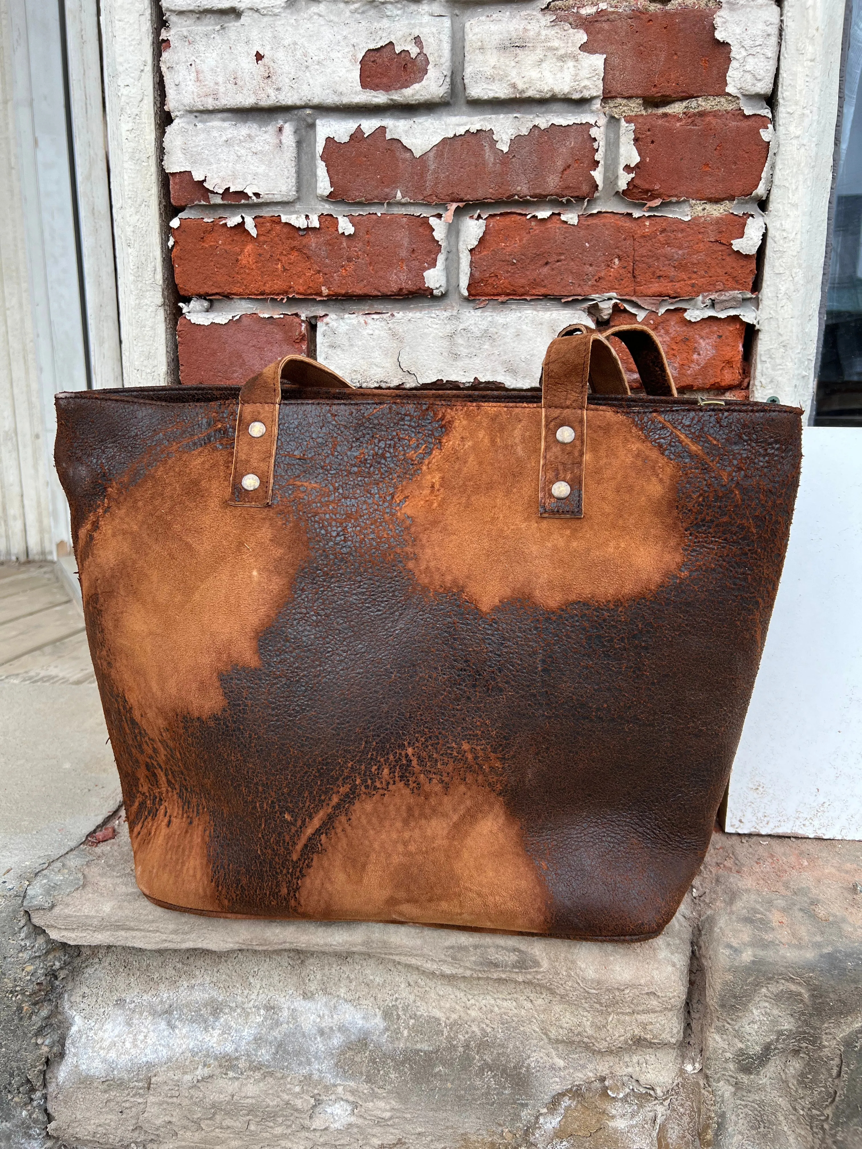 Corral Women's Distressed Brown Leather Tote Purse D1291