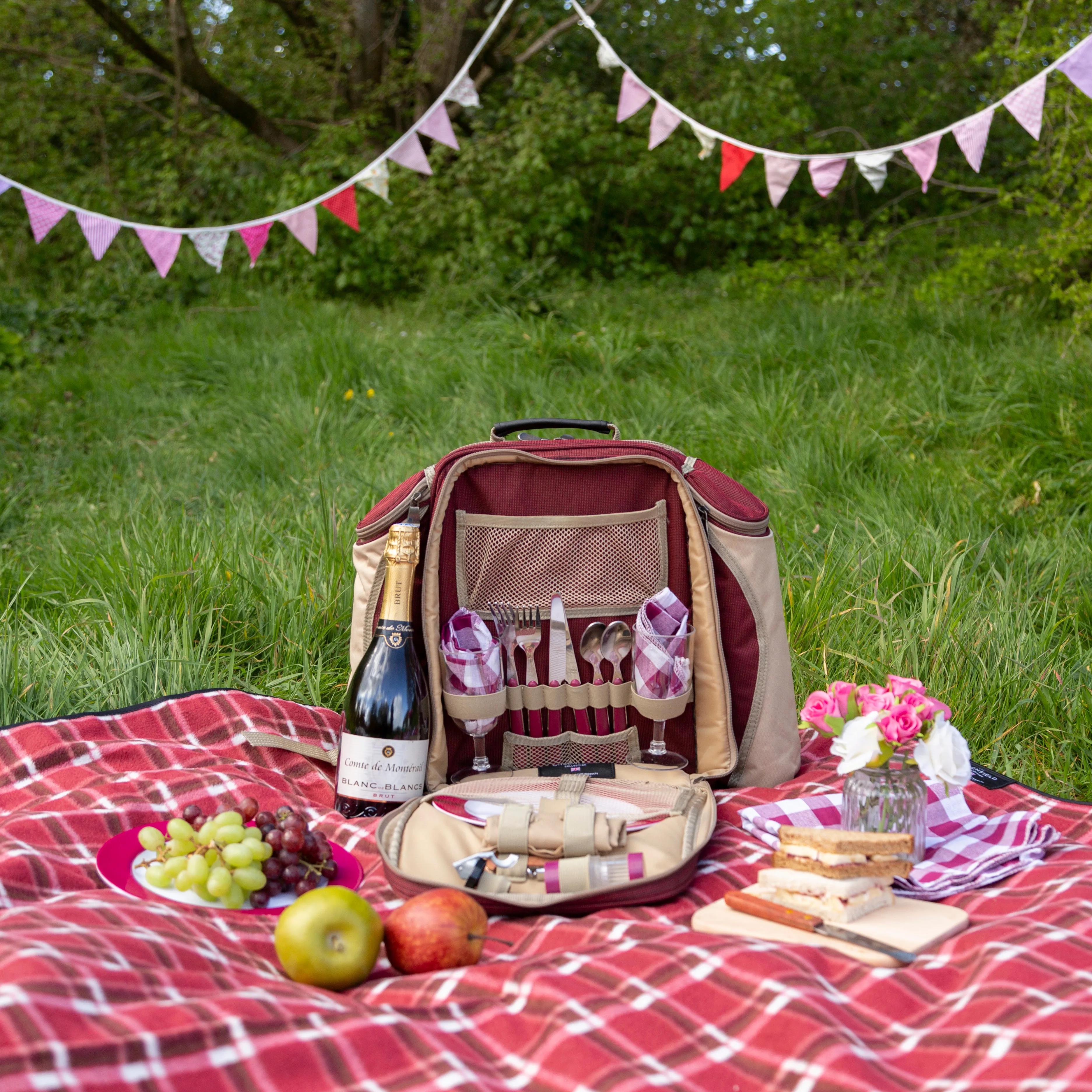 Deluxe Picnic Backpack Hamper for Two People with Matching Picnic Blanket