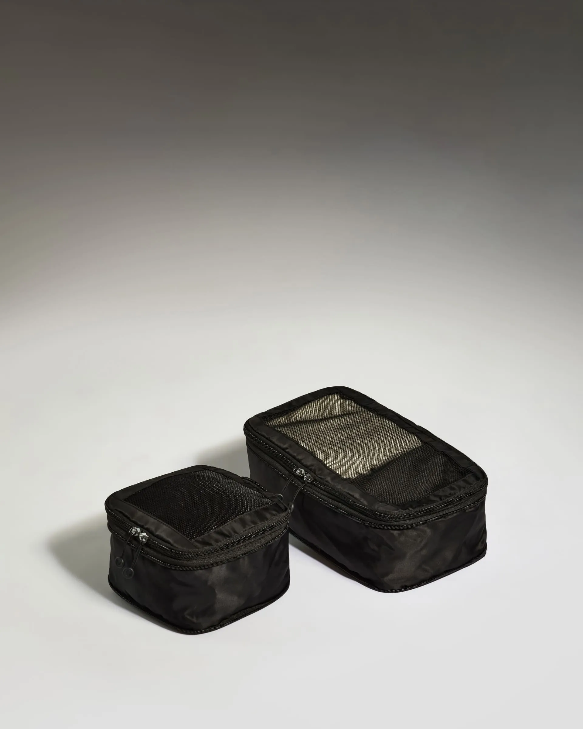 Packing Cubes in Black - Set of 2 - BUY 2 FOR £45