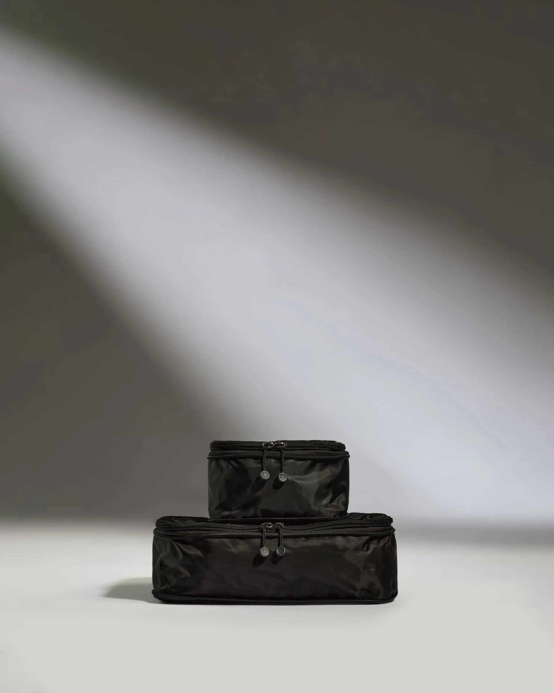 Packing Cubes in Black - Set of 2 - BUY 2 FOR £45