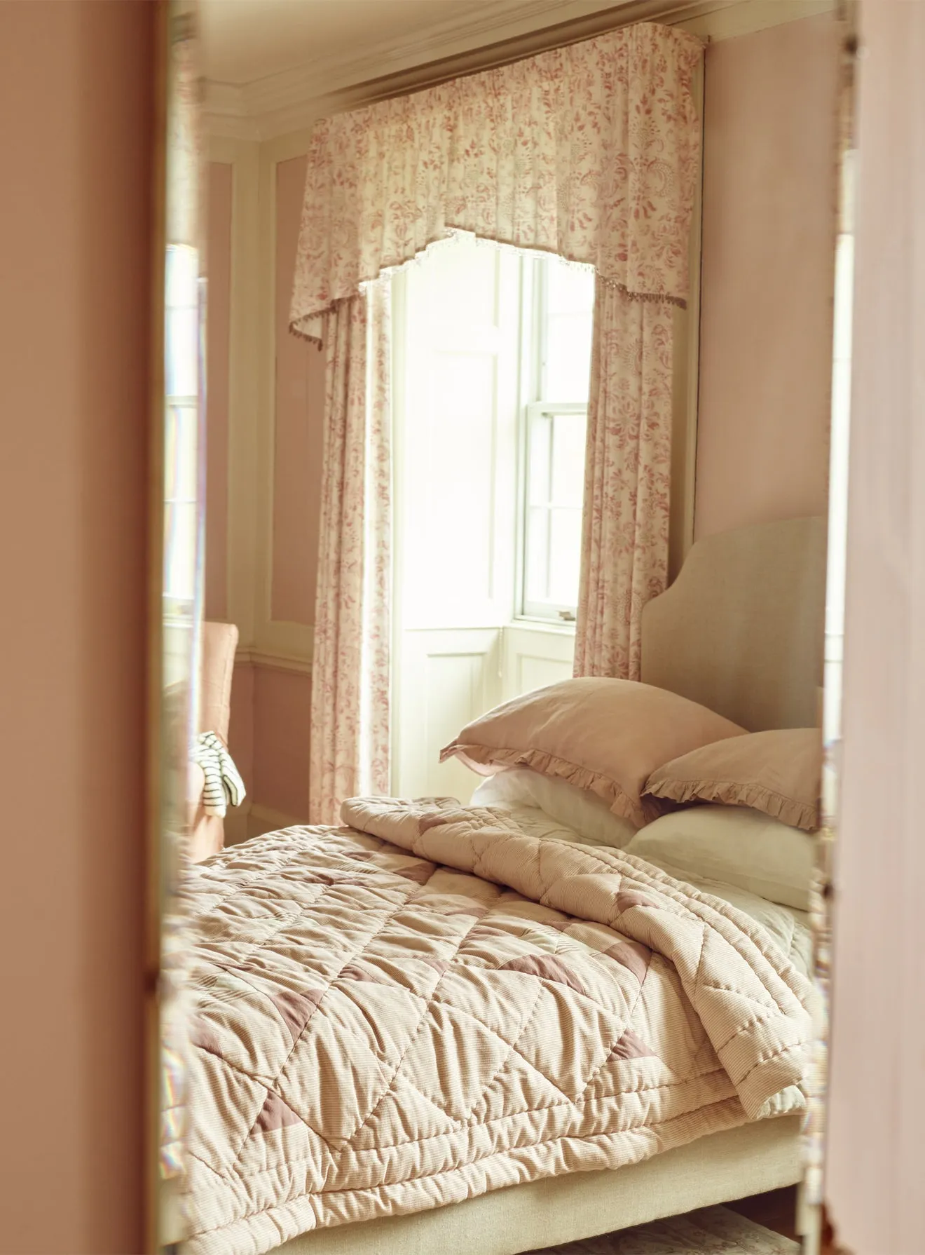 Sloane Bed, Slate Grey Velvet