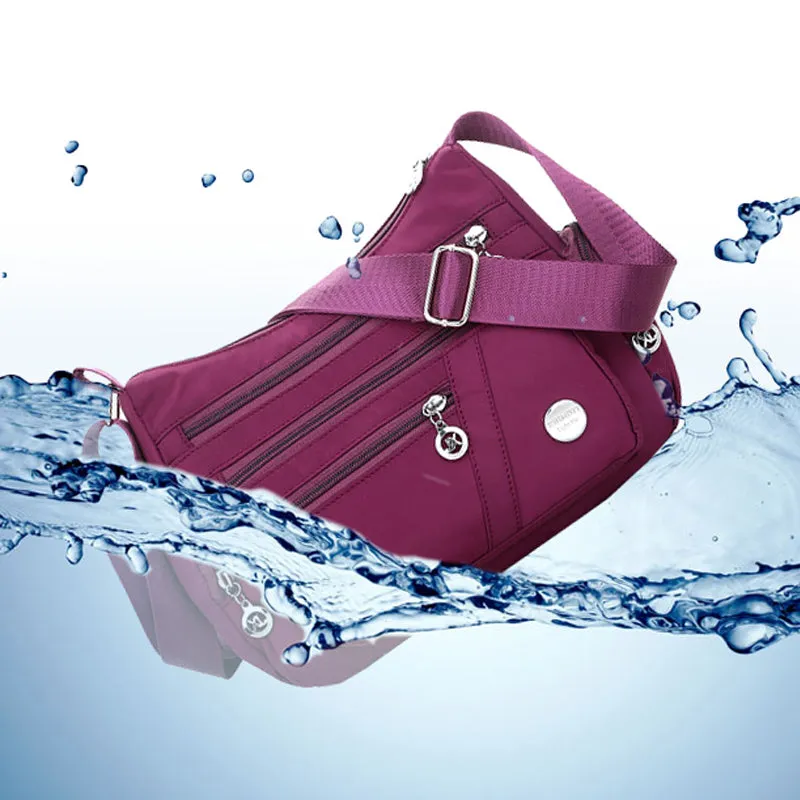 Waterproof shoulder bag for women